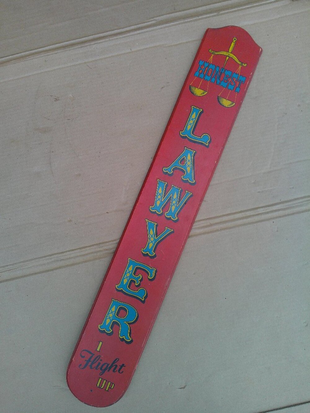 VTG 1968 YORKRAFT OFFICE WALL HUMOR wood SIGN HONEST LAWYER 35x5"